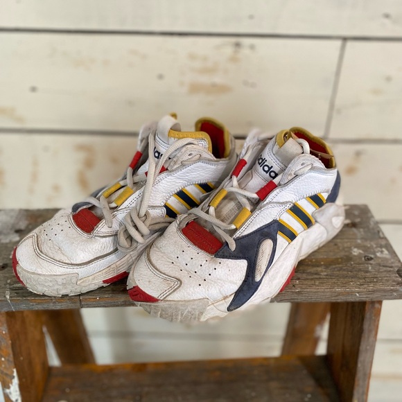 Vintage adidas sneakers - Picture 2 of 7